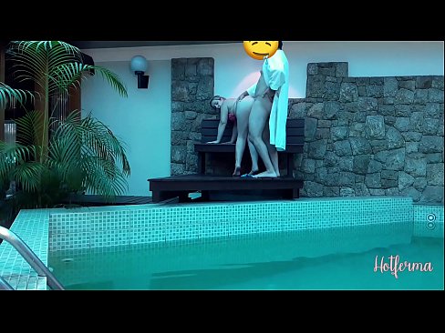 ❤️ Bulla ancillam ad piscinam invitat, sed fervido resistere non potuit at la.newautoglass.ru